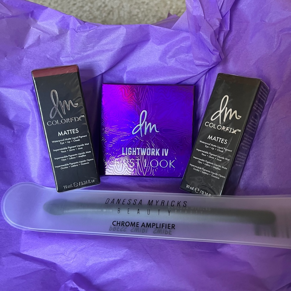 Danessa Myricks Cosmetics Bundle - 2 Colorfix Mattes, Pressed Chrome Flakes,